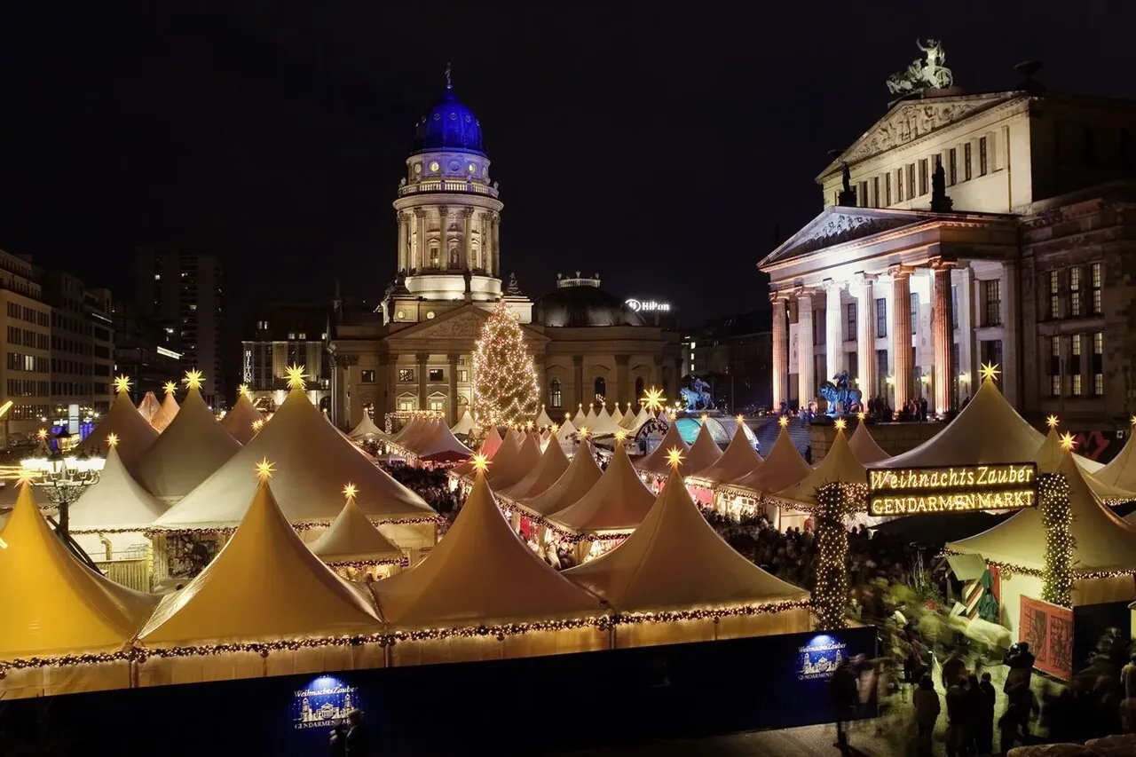 Афіша: Різдвяний ярмарок WeihnachtsZauber на Gendarmenmarkt 2026